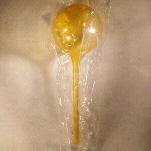 NWT Yellow Watering Globe Water Bulb Plastic Large